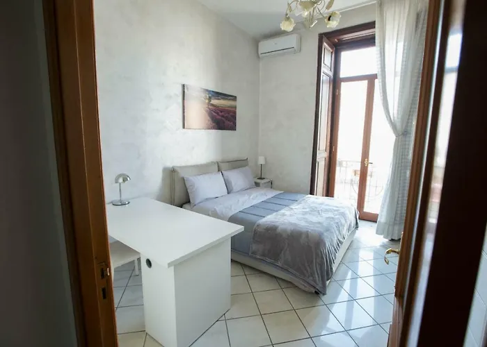 Orchidea By Dimorra * Naples