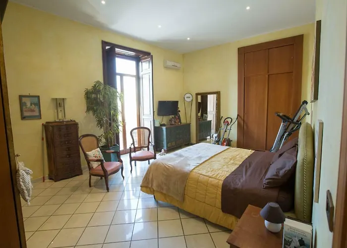 Orchidea By Dimorra Naples